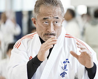 角田信朗
