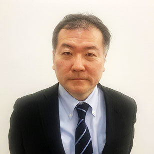 井上 一成 氏